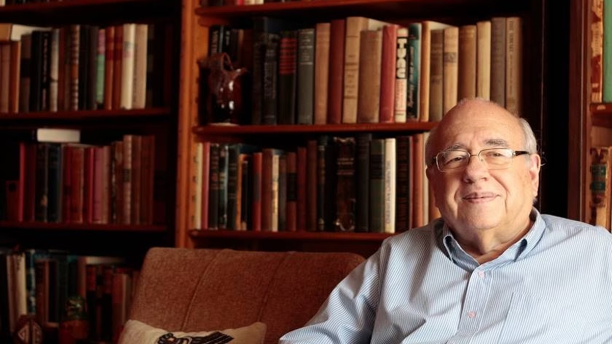 Escritor Luis Fernando Verissimo é internado em estado grave