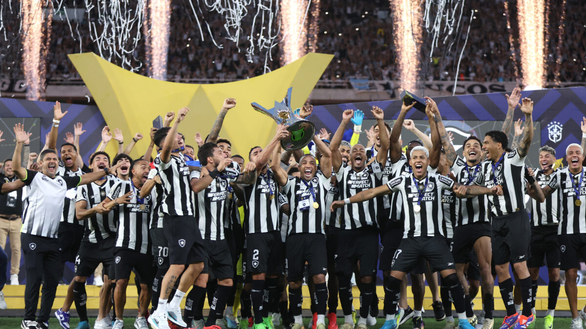 Botafogo é indicado a melhor time do ano