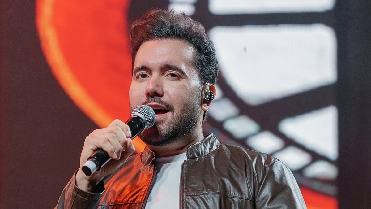 Juiz condena Latam a indenizar cantor Mathias, da dupla com Matogrosso, por atraso em voo