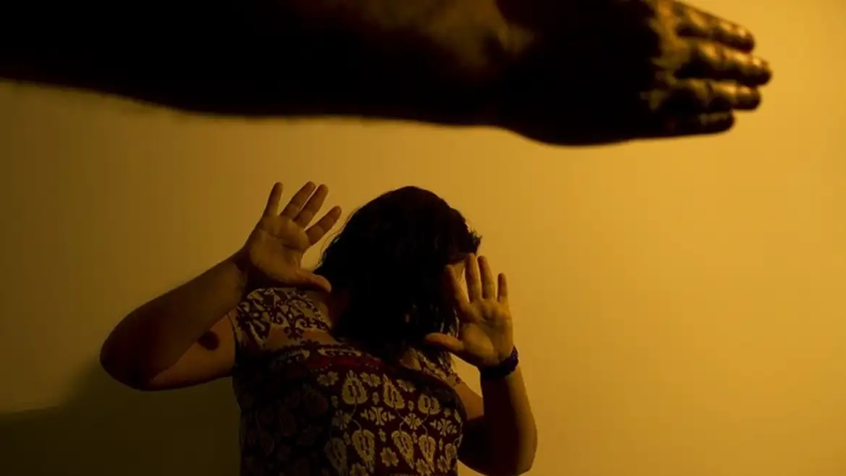 PM prende suspeito de violência doméstica contra a própria mãe em Ouvidor