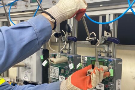 Empresário tenta atropelar funcionário da Equatorial para evitar corte de energia, em Mineiros