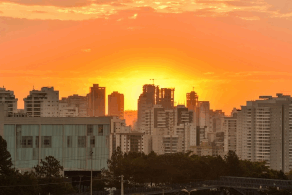 Fim de semana deve ser marcado por calor e baixa umidade do ar em Goiás