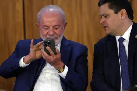 Projeto de Lula prevê suspensão por 2 meses, sem decisão judicial, de rede que não remover conteúdo ilícito decisão judicial