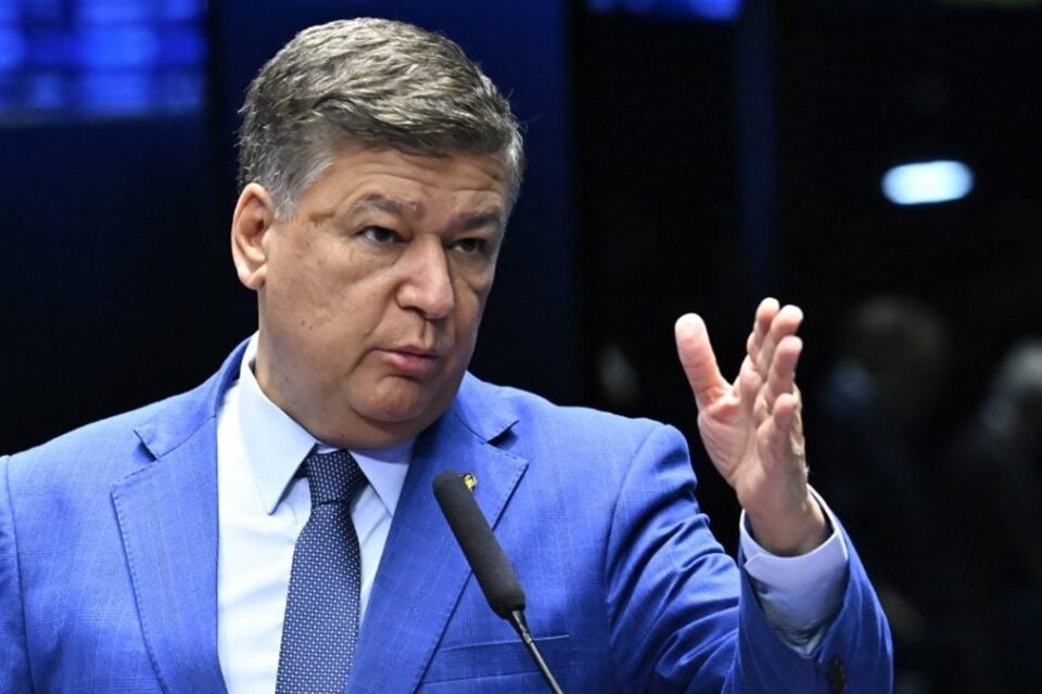 Oposição elege senador Carlos Viana para presidência da CPMI do INSS