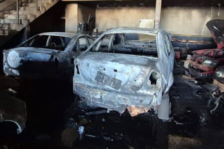 Incêndio em oficina causa prejuízo de mais de R$ 350 mil em Goiânia Caso aconteceu no Parque Tremendão em goiânia