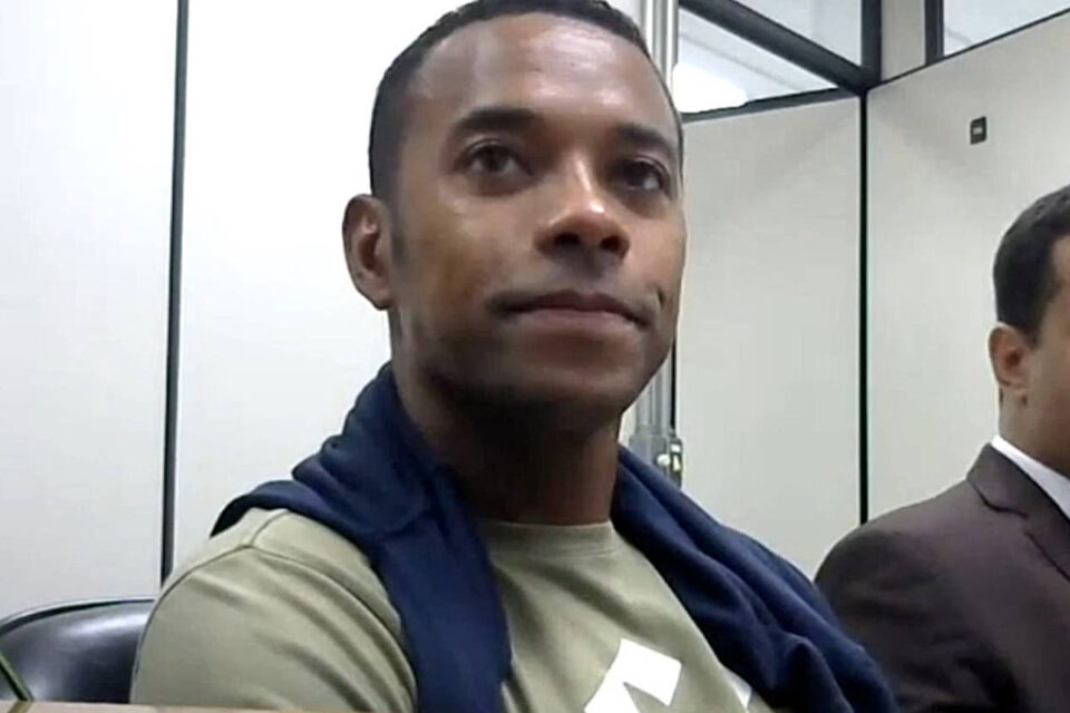 STF tem maioria contra pedido de liberdade de Robinho, acusado de estupro Análise de recurso da defesa tem seis votos contra um