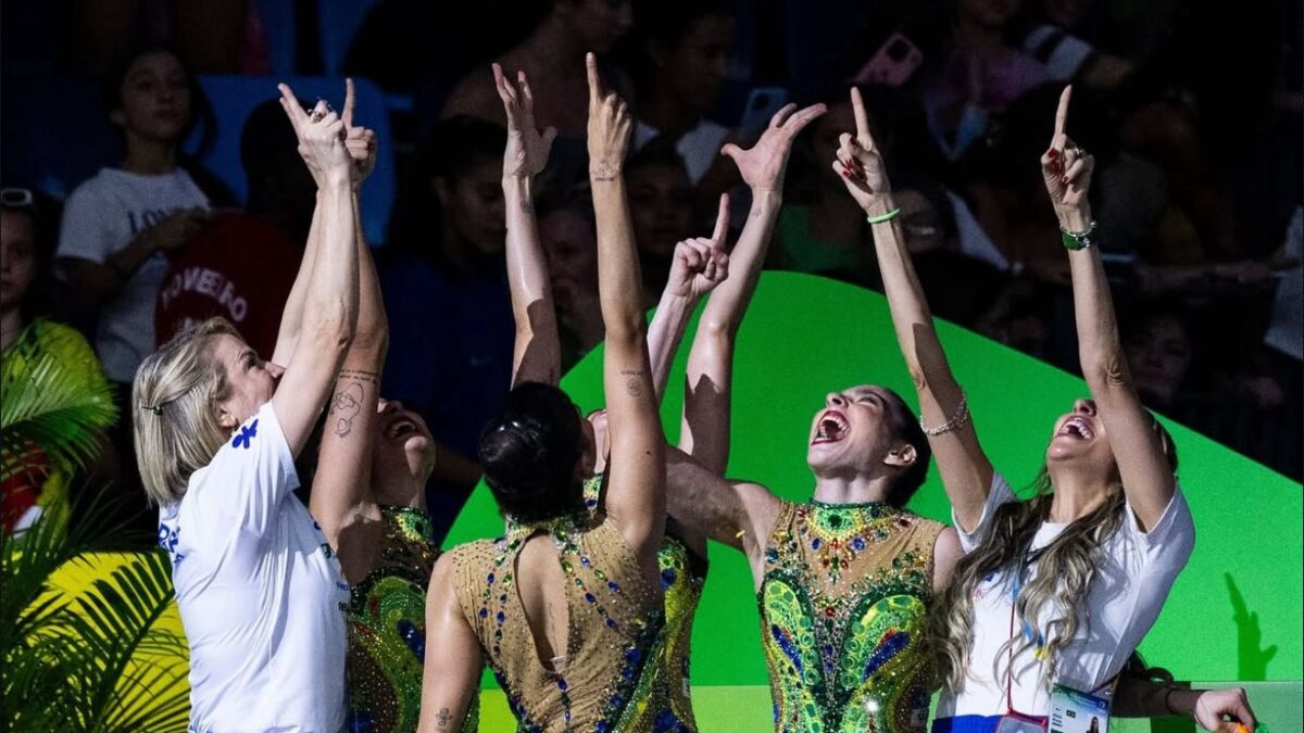 Ginástica rítmica do Brasil vibra com primeira medalha da história em Mundial