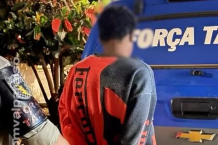 Adolescente esfaqueia comerciante após acusação de furto em loja de roupas, em Valparaíso