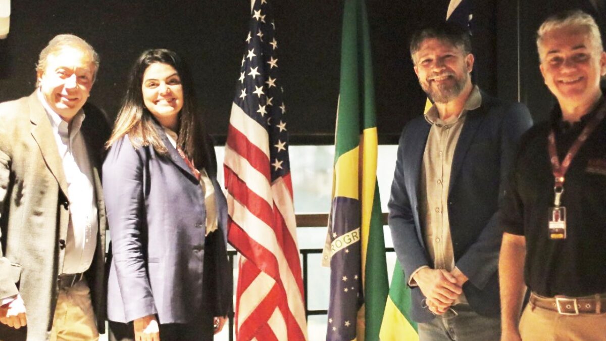 Gestores Educacionais Discutem o Futuro da Educação Básica com foco na Internacionalização Curricular