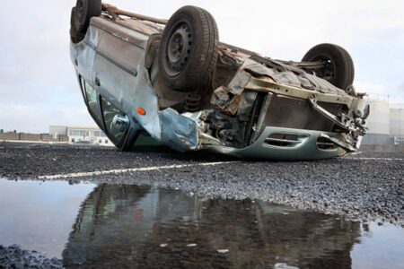 Homem é condenado a 45 anos de prisão por capotar carro de propósito para tentar matar ex em Caldas Novas