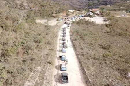 Desocupação Povoado Antinha de baixo, em Santo Antônio do Descoberto (Foto: reprodução)
