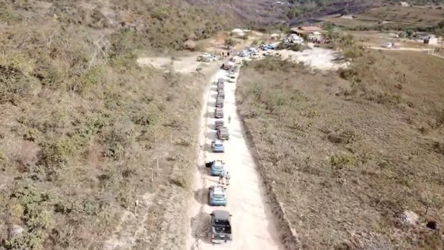 Desocupação Povoado Antinha de baixo, em Santo Antônio do Descoberto (Foto: reprodução)