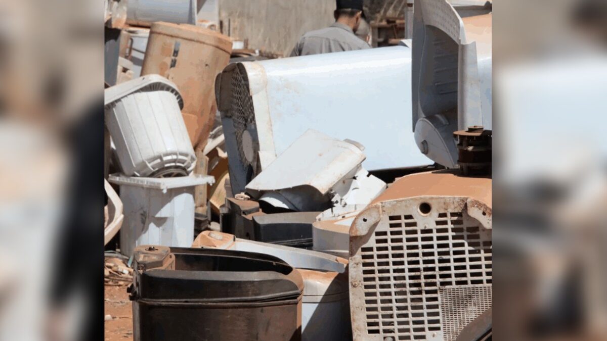 Centro de reciclagem interditado pela polícia