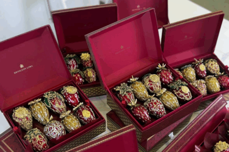 Caixas de morango do amor vendidas por mais de dois mil reais (Foto: Reprodução/Instagram)