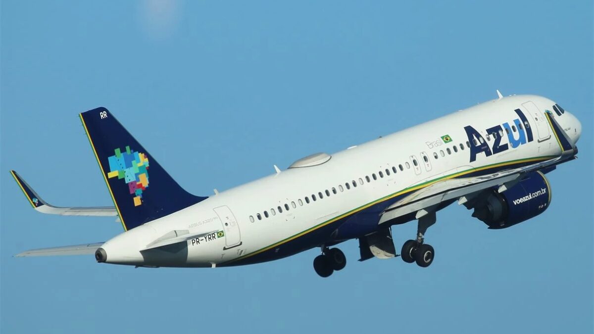 Companhia aérea Azul deixa de operar em cidade de Goiás; veja qual Outras 13 cidades pelo país também deixarão de contar com voos da empresa