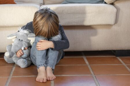 Professor de música é preso suspeito de estuprar cinco crianças em Minas Gerais Abusos vieram à tona após mãe notar mudanças na filha