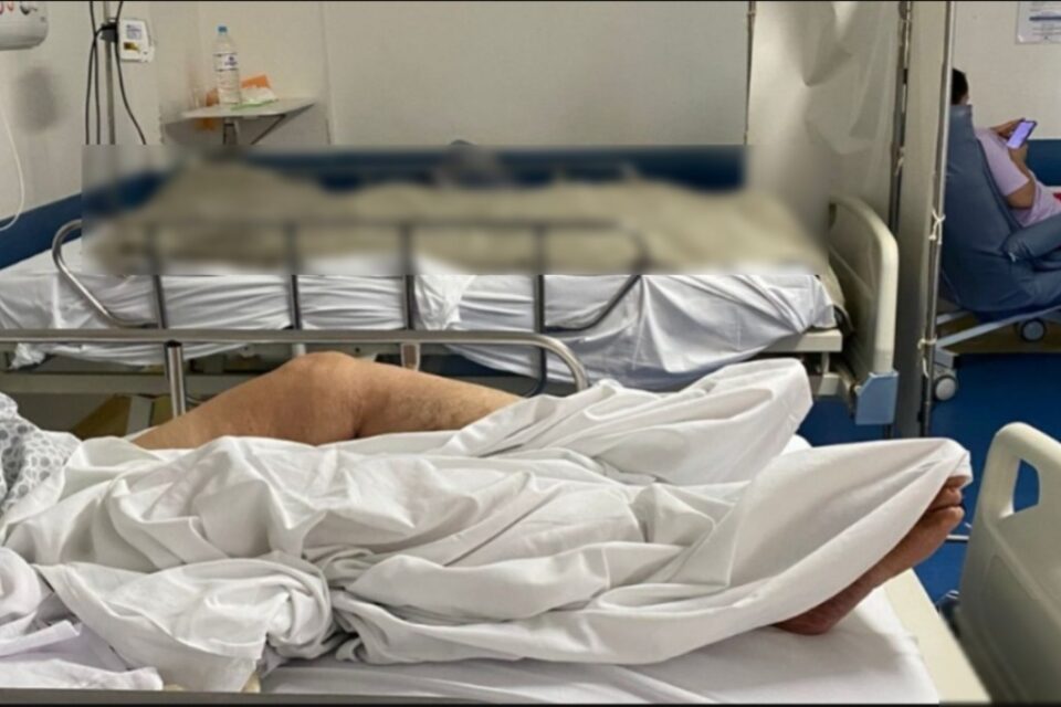 Corpo foi deixado ao lado de pacientes em enfermaria coletiva no Hugo (Foto: arquivo pessoal)