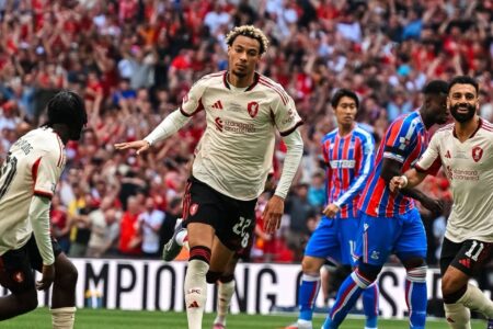 Premier League começa nesta sexta