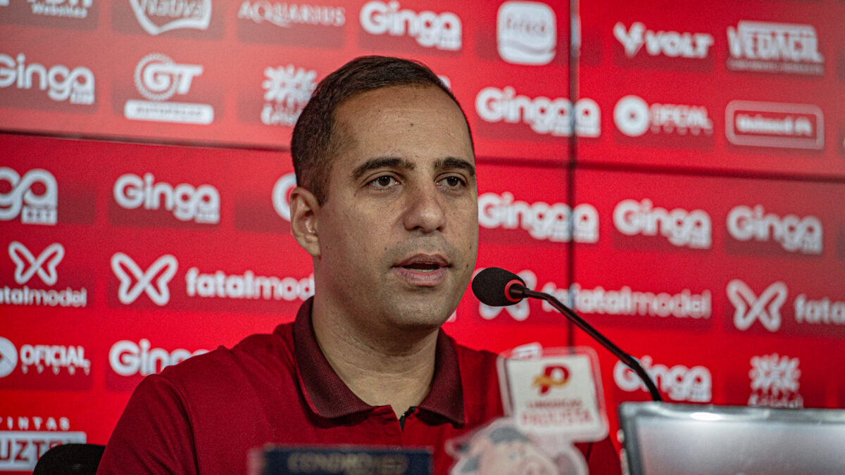 Hugo Jorge comemora vitória sobre rival