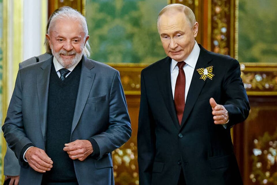 Putin liga para Lula e compartilha informações sobre reunião com Trump É o segundo telefonema do russo ao presidente do Brasil em 9 dias
