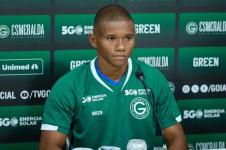 Juninho lamenta derrota, mas agora é pensar no proximo jogo