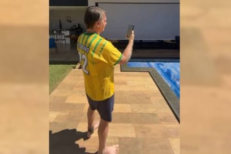 Ex-presidente Jair Bolsonaro participa remotamente dos atos bolsonaristas (Foto: Reprodução/Vídeo)