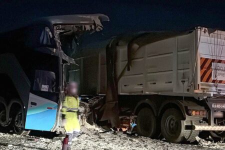 Acidente entre ônibus e carreta deixa 11 mortos e mais de 40 feridos no MT Entre os feridos, 11 estão em estado grave