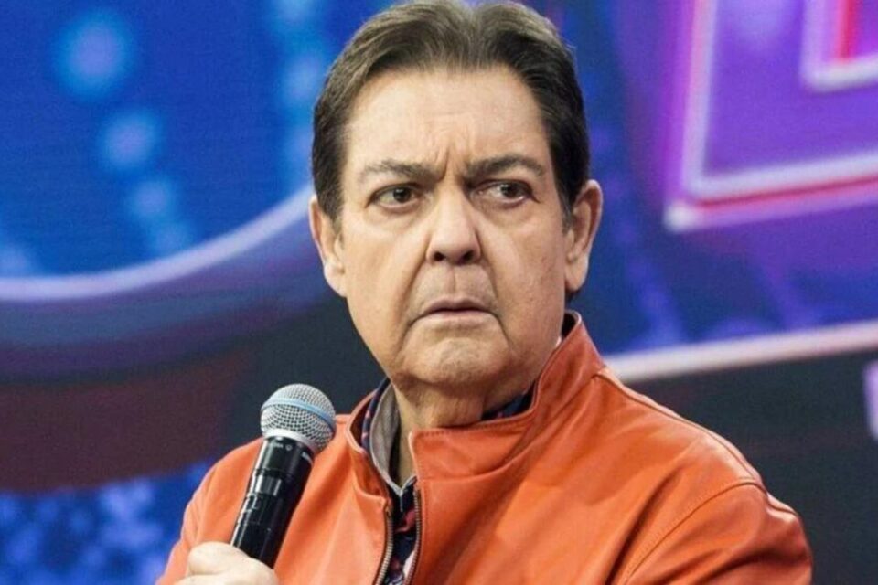 Mulher do apresentador, Luciana Cardoso agradeceu mensagens Faustão tem estado de saúde revelado após transplantes; veja