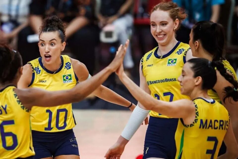 Brasil vence República Dominicana e avança para as quartas do Mundial