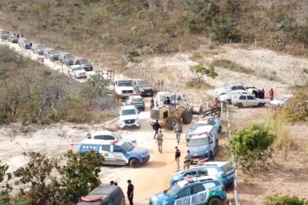 Começa desocupação no povoado Antinha de Baixo, em Santo Antônio do Descoberto