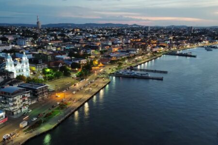 Presidente da cúpula se pronuncia sobre realização da COP30 em Belém: "Reunião de emergência" Embaixador André Corrêa do Lago