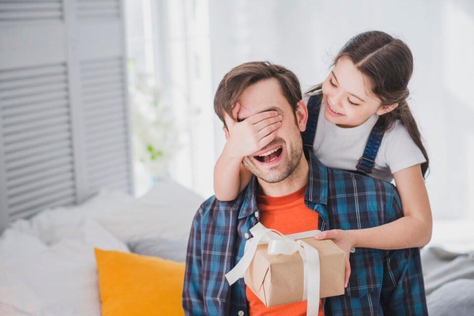 Dia dos Pais: sugestões de presentes para surpreender sem gastar muito