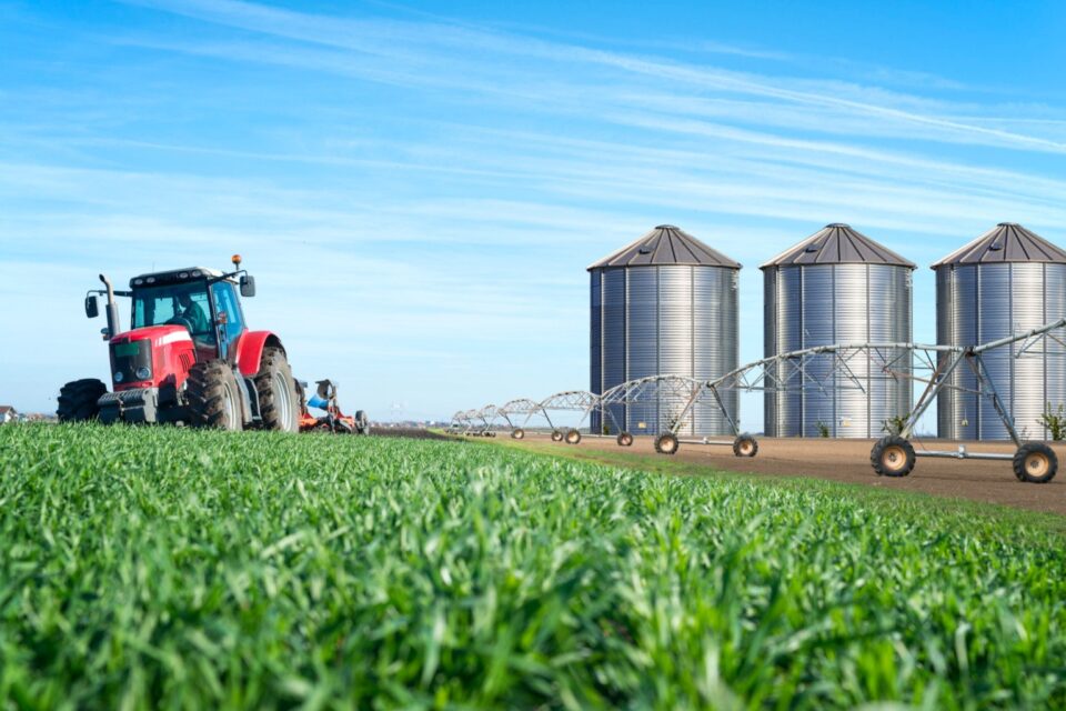 Inadimplência no agro sobe para 8,2% em 2025, aponta Serasa Preços de fertilizantes combustíveis subiram em meio aos efeitos da guerra no Irã