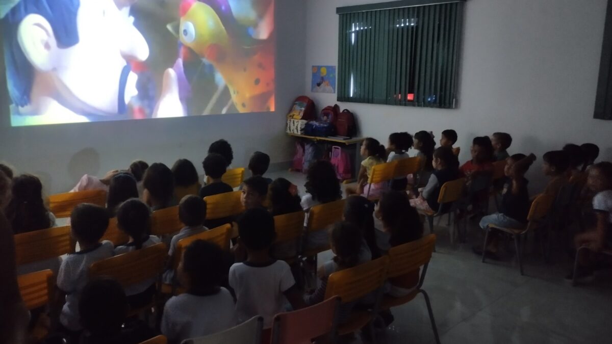 Itapaci recebe sessões de cinema com entradas gratuitas