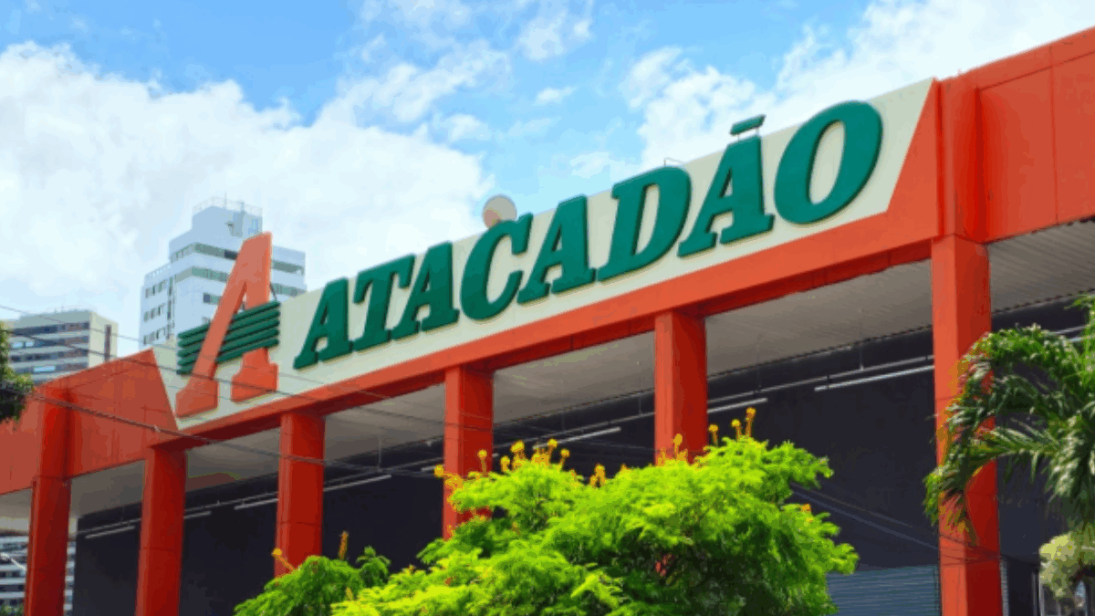 Imagem da fachada do Atacadão
