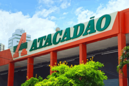 Imagem da fachada do Atacadão