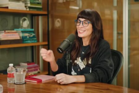Camila Fremder confunde podcasts e viraliza nas redes sociais