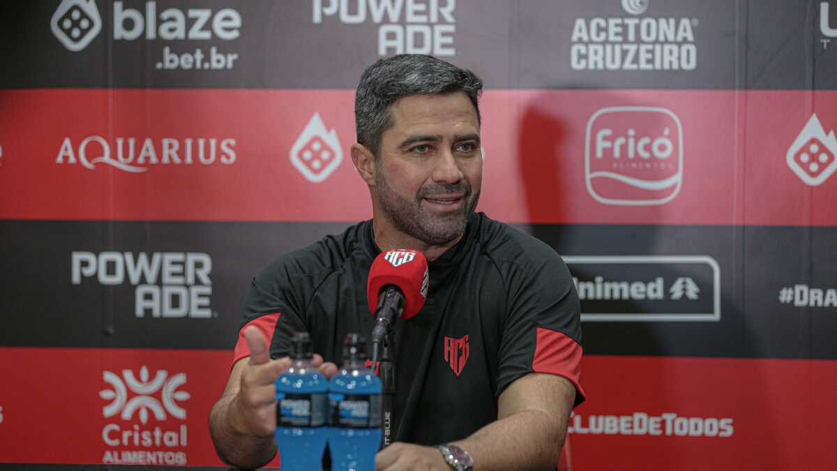 Rafael Lacerda lamenta chances perdidas, mas foca no próximo jogo