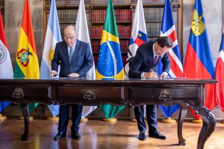 Mercosul assina acordo de livre comércio com quatro países europeus Parceria com Efta cria mercado de 290 milhões de pessoas