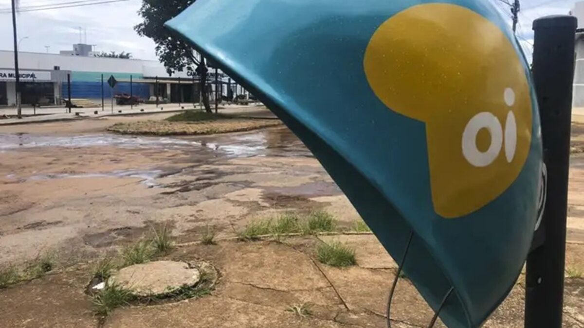 Oi pede desconto de 30% para pagar dívida com a Globo; veja o valor Briga começou quando a emissora acusou a Oi de interromper os repasses