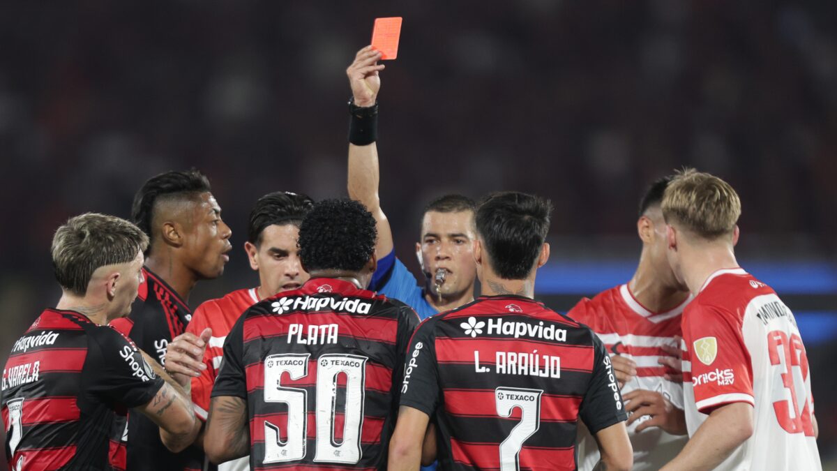 Gonzalo Plata expulso contra o Estudiantes