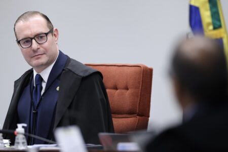 Zanin vota pela condenação de Bolsonaro e demais réus do núcleo 1 da trama golpista