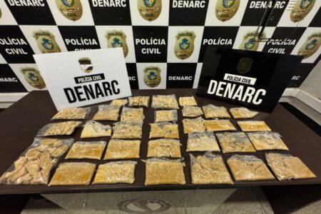 PC flagra cocaína em cabeceiras de cama em tráfico do MS para Goiás Três mulheres, uma delas foragida da justiça, foram presas