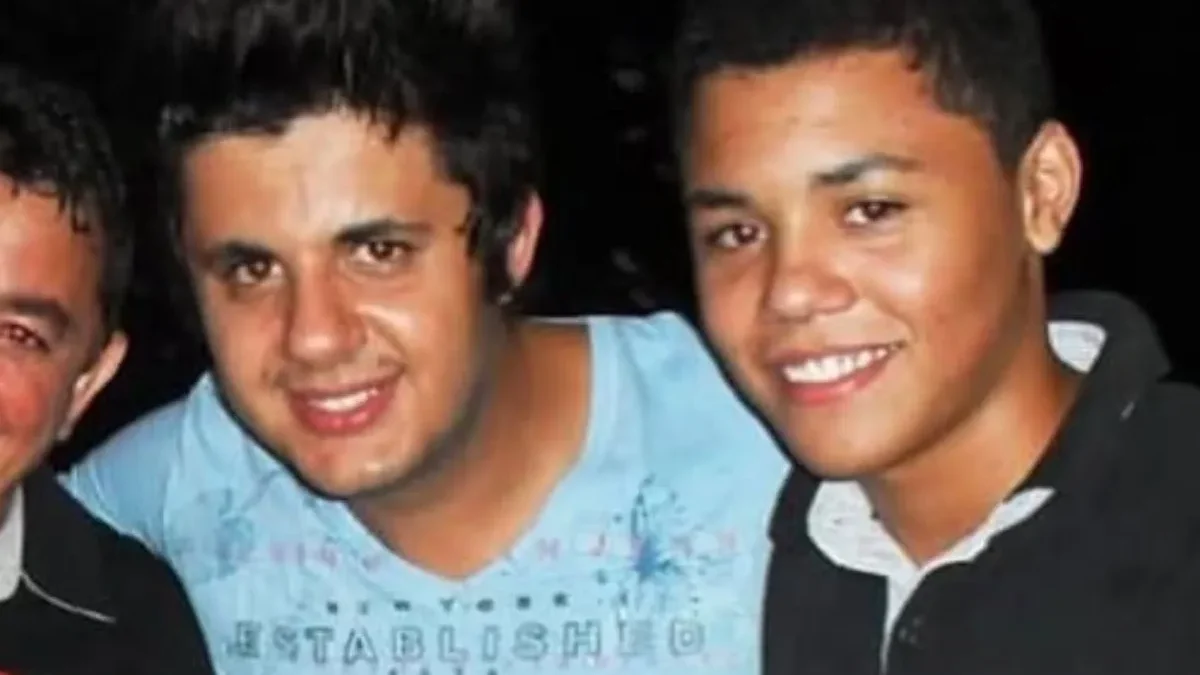 Irmão de Cristiano Araújo publica foto com cantor feita por IA; veja