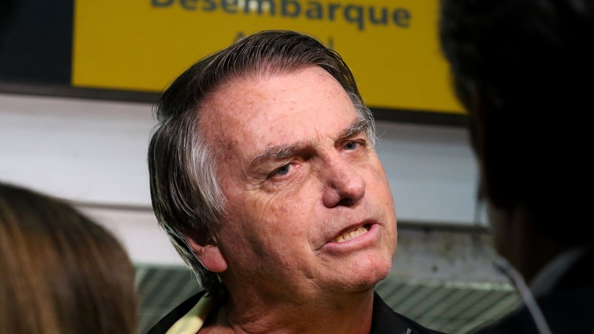 Prisão de Bolsonaro tem apoio de 50% e oposição de 43%