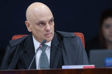 Moraes pede sessões extras para julgar Bolsonaro e os demais réus da suposta trama golpista