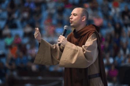 Frei Gilson será atração no Dia Nacional da Juventude em Itumbiara