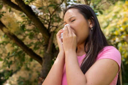 Primavera intensifica problemas respiratórios e de pele; saiba como se cuidar Maior presença de pólen e ácaros intensificam os problemas