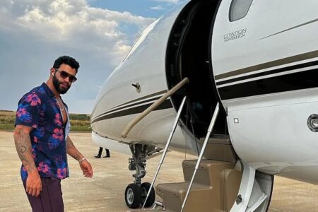 Cantores sertanejos trocam estrada por jatinhos milionários; veja quem tem Até mesmo uma famoso que era contra, se rendeu