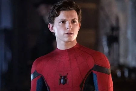 Tom Holland tranquiliza fãs após acidente em set de ‘Homem-Aranha 4’